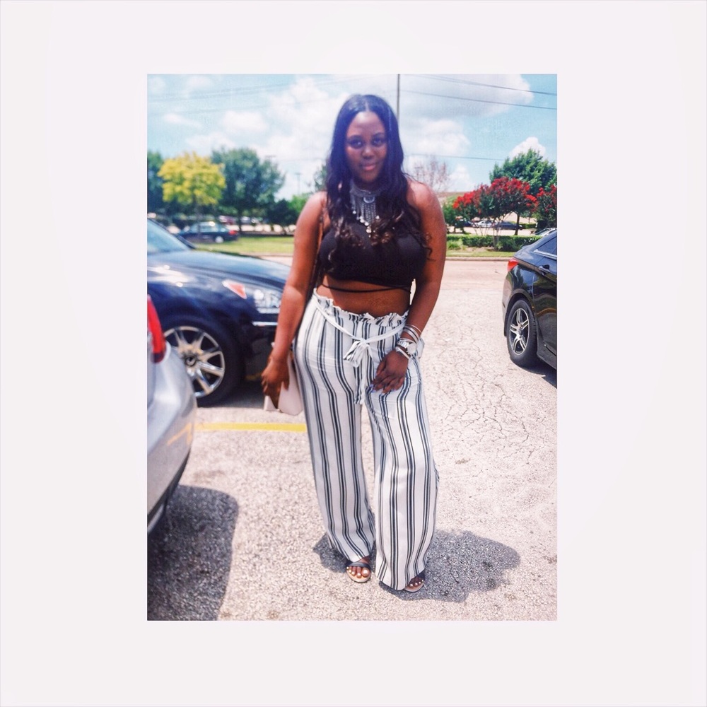 Forever 21 White and Black Flare Plants